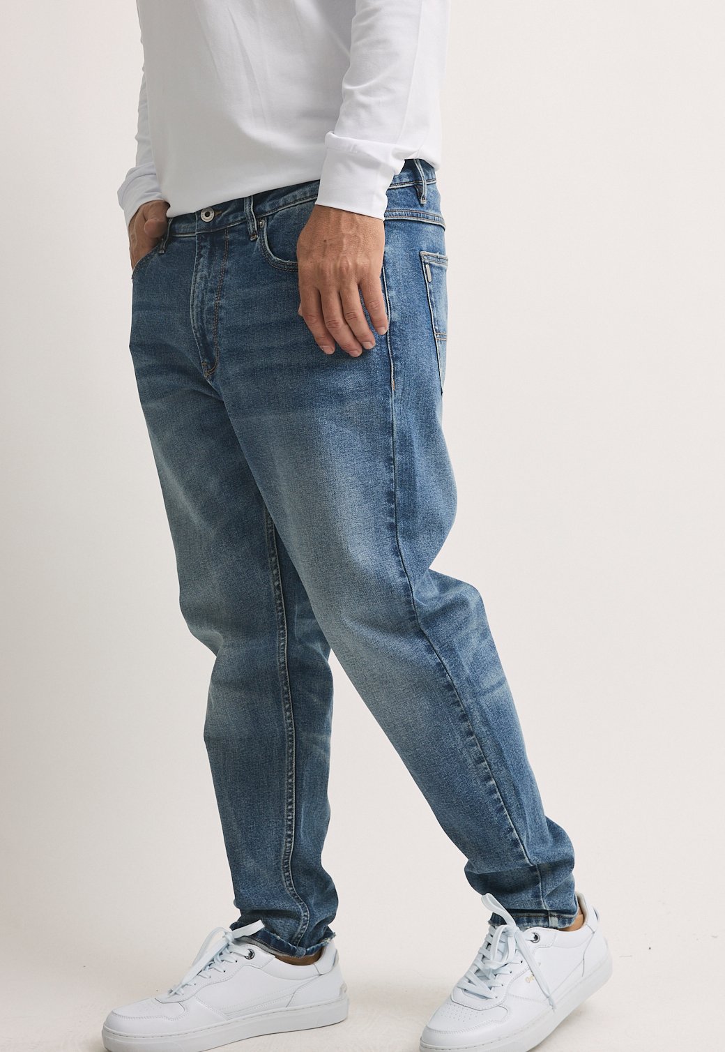 ג'ינס טאפר סלים – תמונה 4