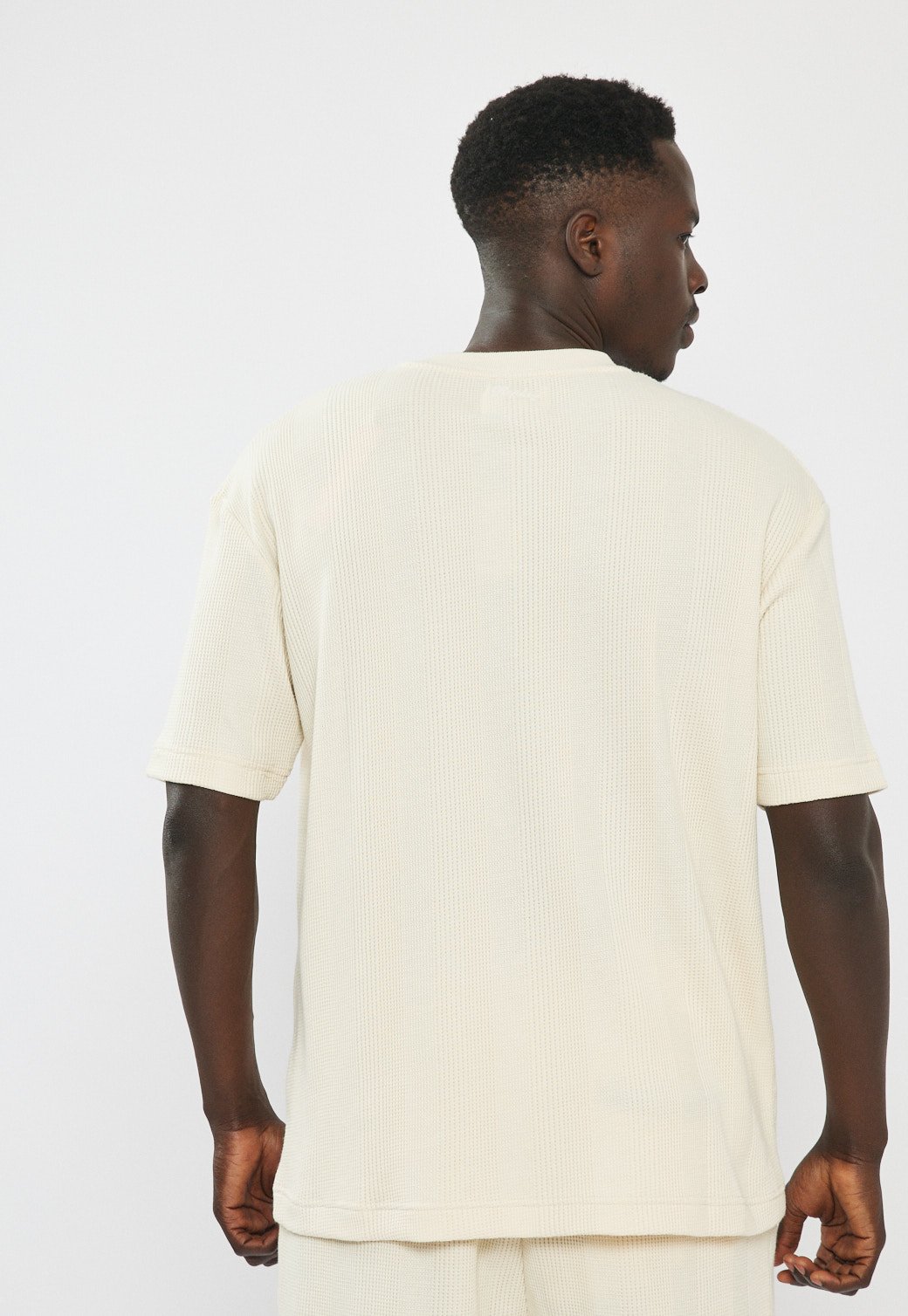 חולצה קצרה – תמונה 2