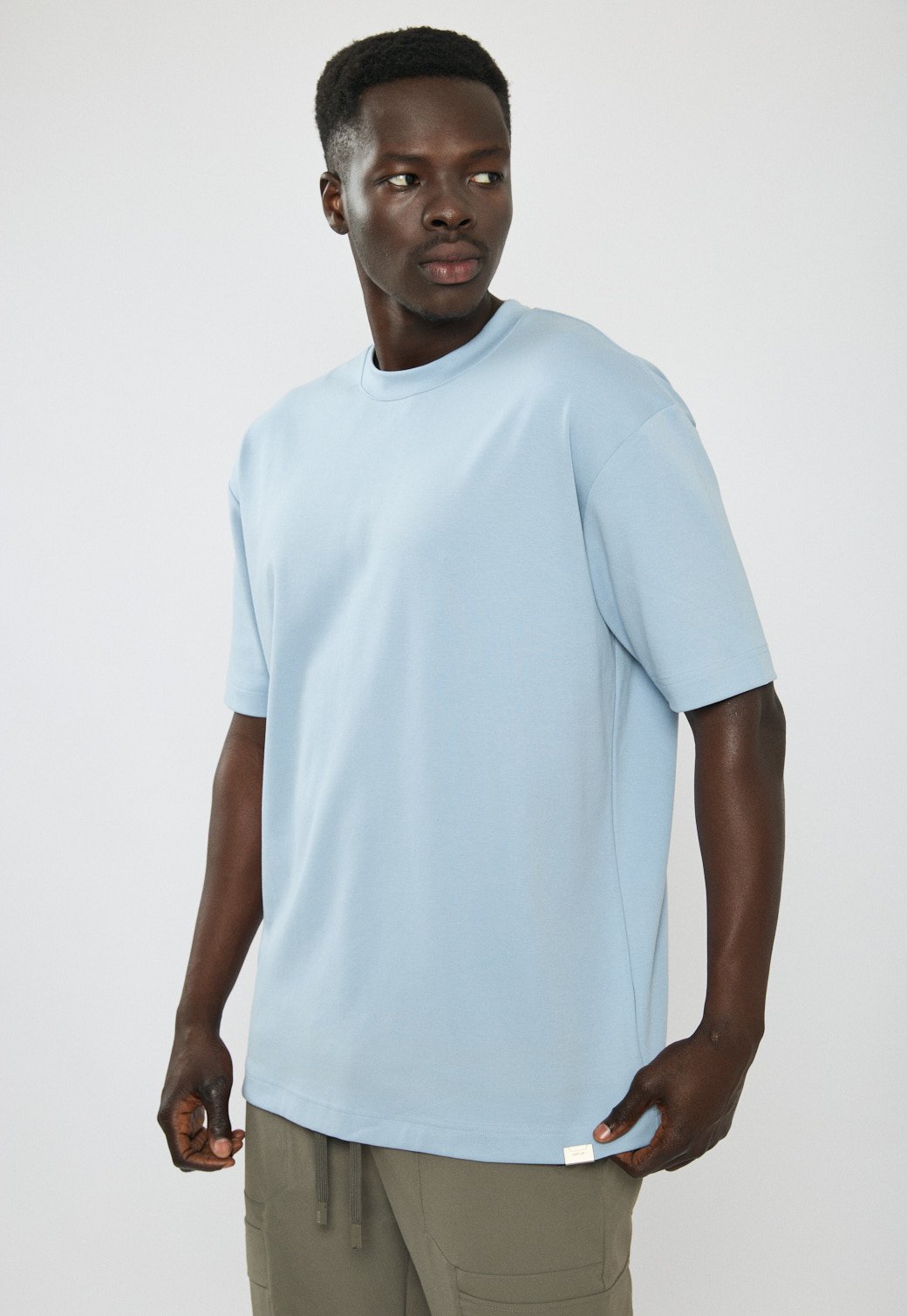 חולצה קצרה – תמונה 3