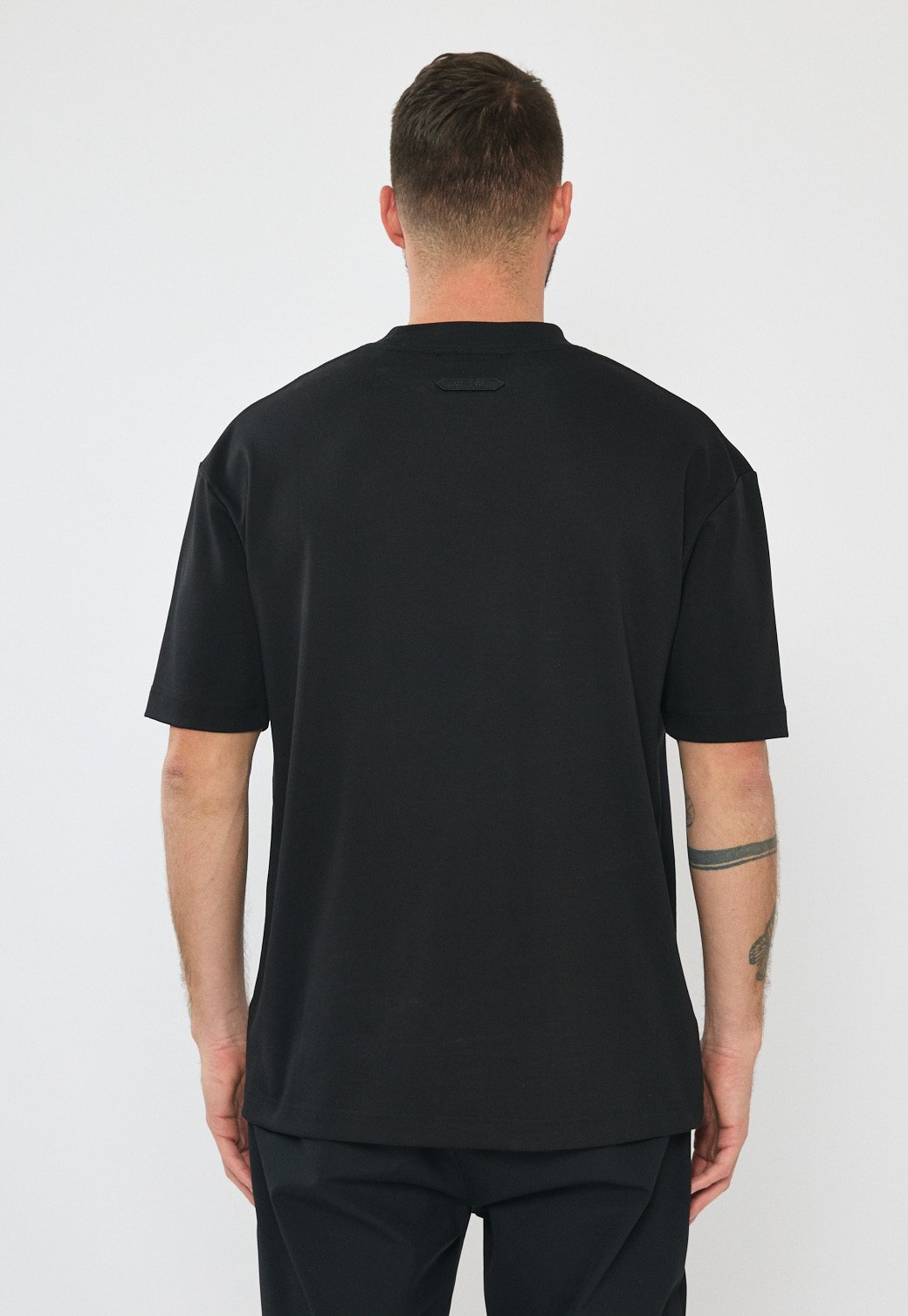 חולצה קצרה – תמונה 2