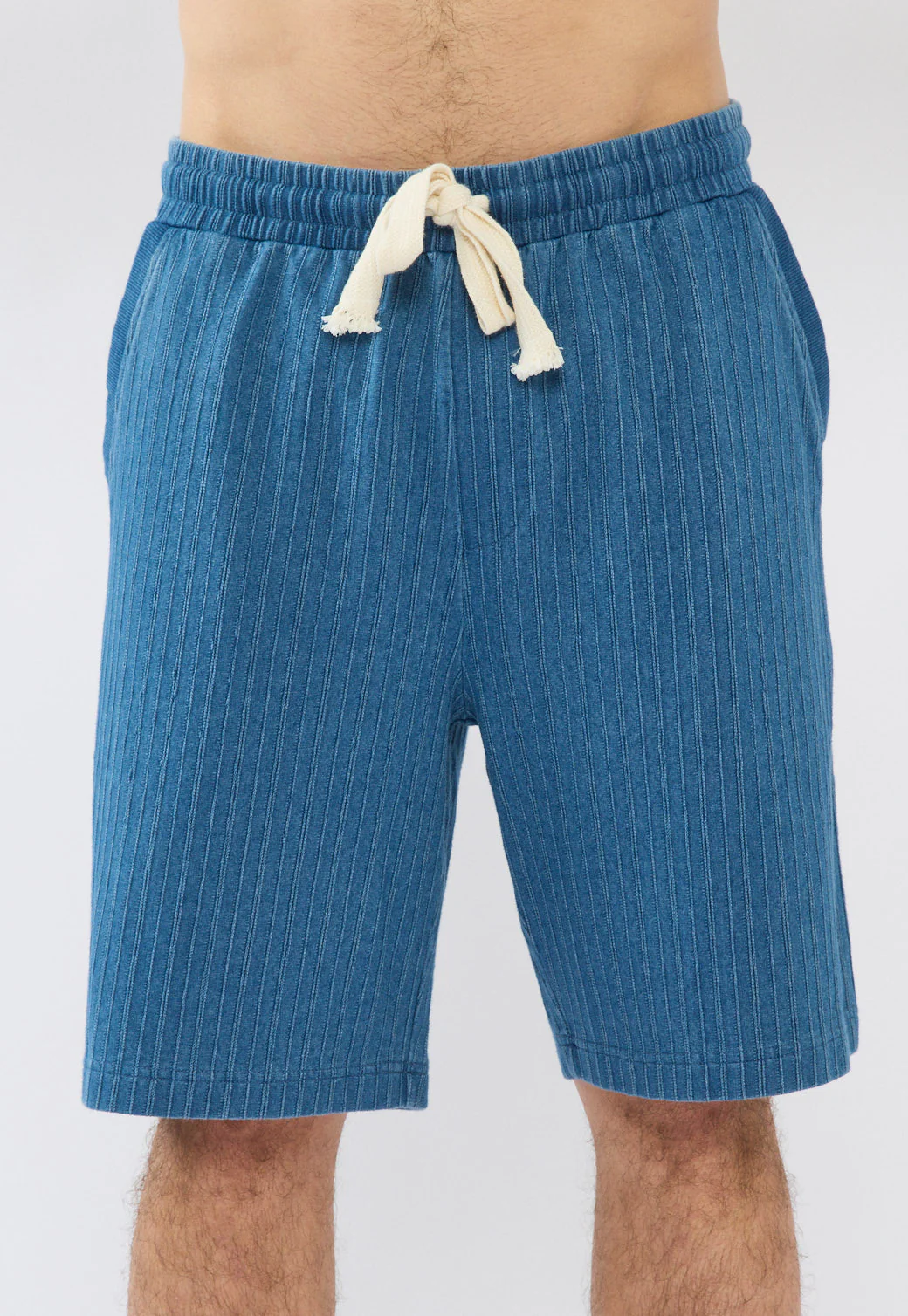 מכנסיים קצרים