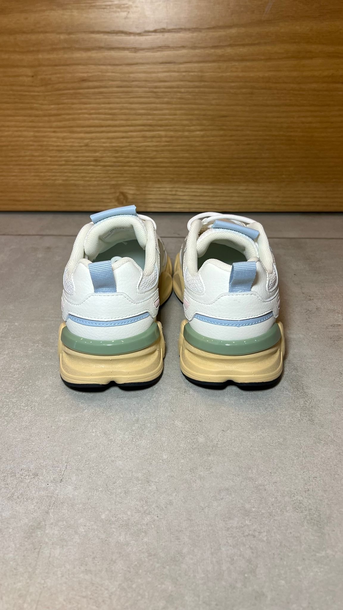 סניקרס אופנתית – תמונה 5